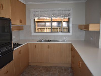 3 / 10 Spehr Street, Millicent