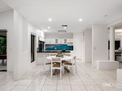 192 Lakeside Avenue, Springfield Lakes