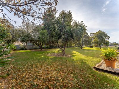 9-11 Clare Avenue, Lockington