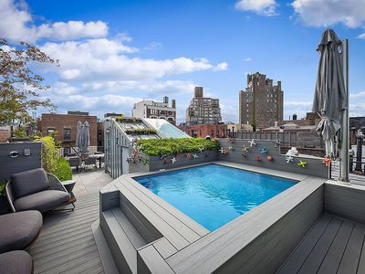 146 Waverly Place, New York, NY 10014, International