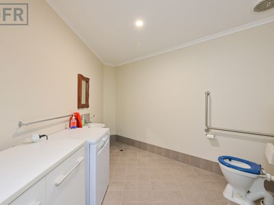 9 / 5 Parkes Street, Cockburn Central