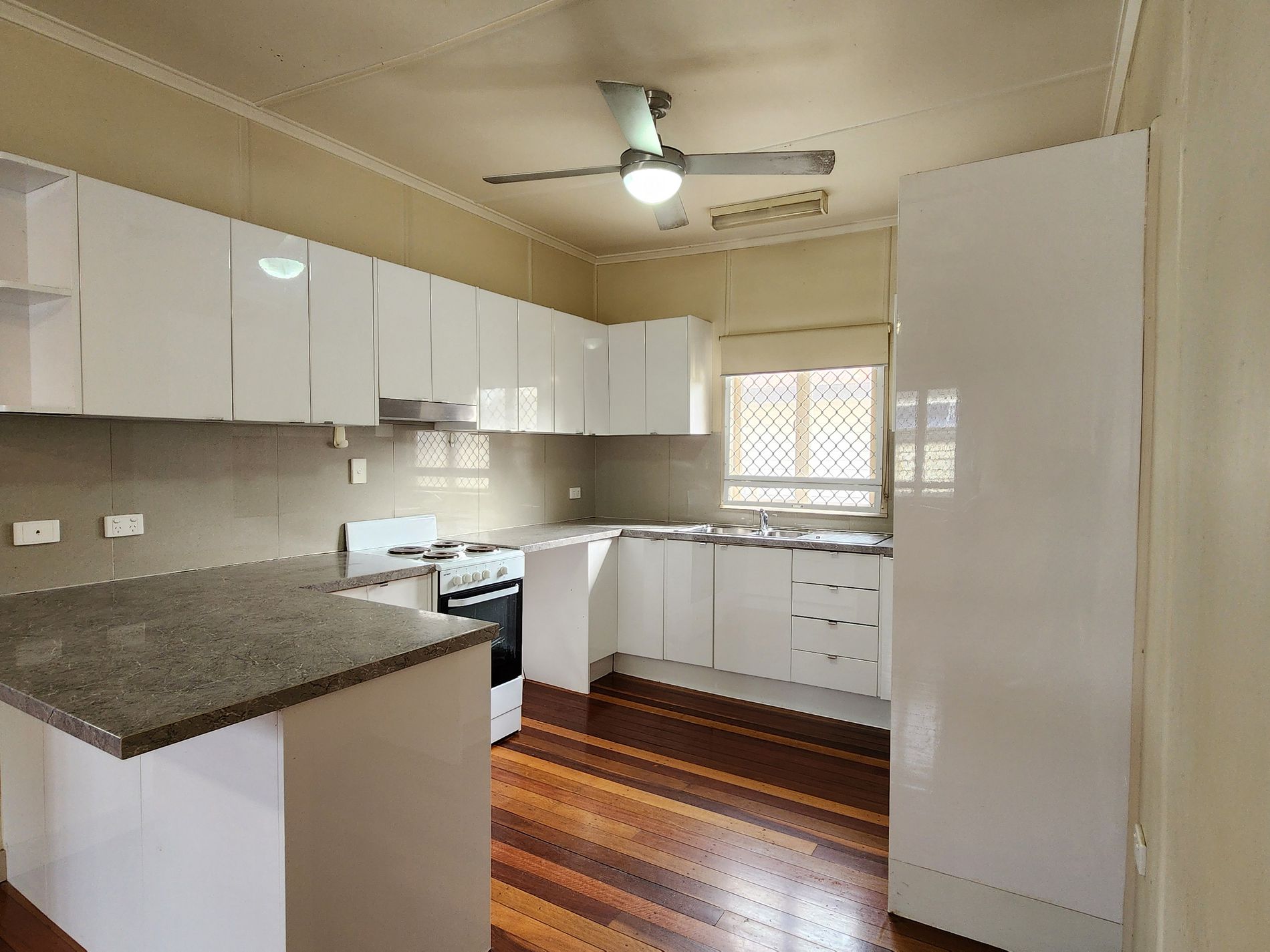 11 Alexandra Street, Booval