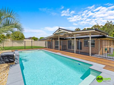 2 Flame Tree Close, Hamlyn Terrace