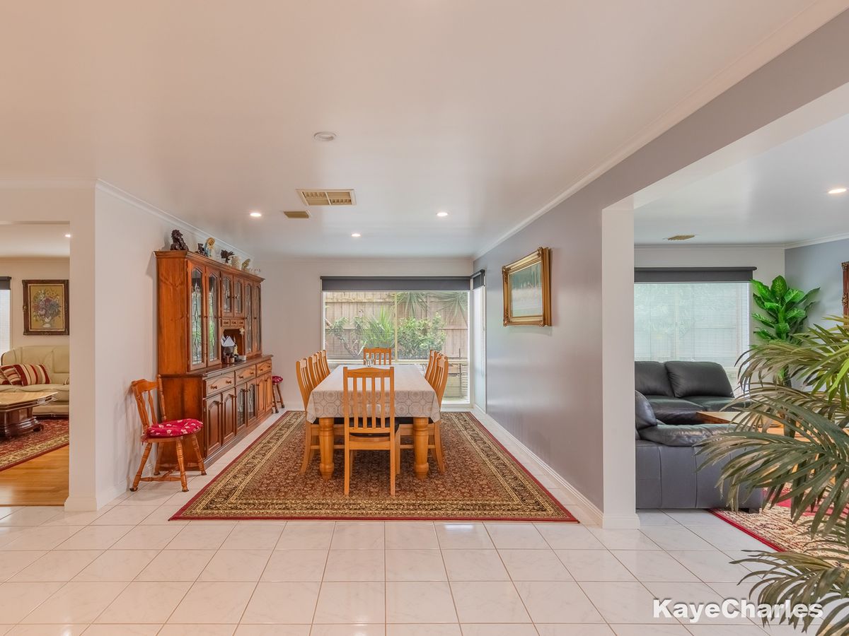 16 Highton Court, Beaconsfield