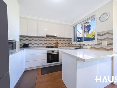 4 / 9 Stanbury Place, Quakers Hill