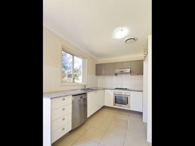 221B Hillend Road, Doonside