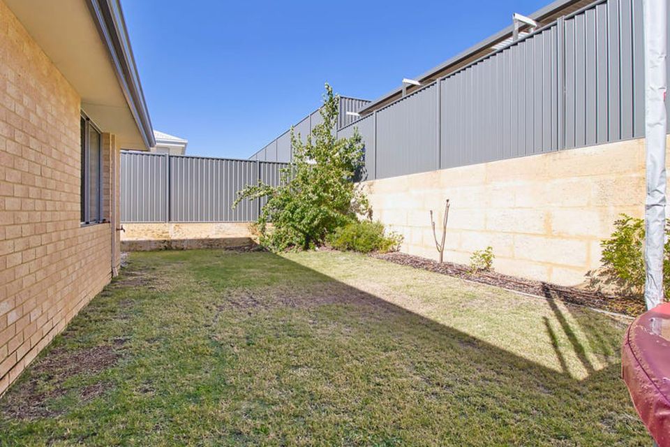 24 Vickers Road , Baldivis