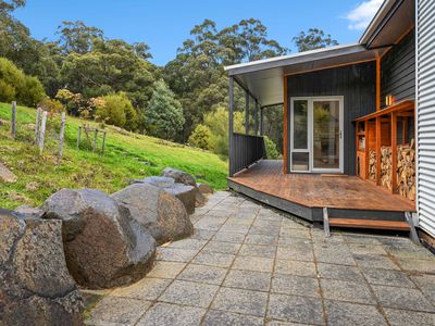 100 Misty Hill Road, Mountain River