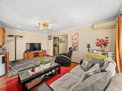 25 & 25a Nyngan Street, Quakers Hill