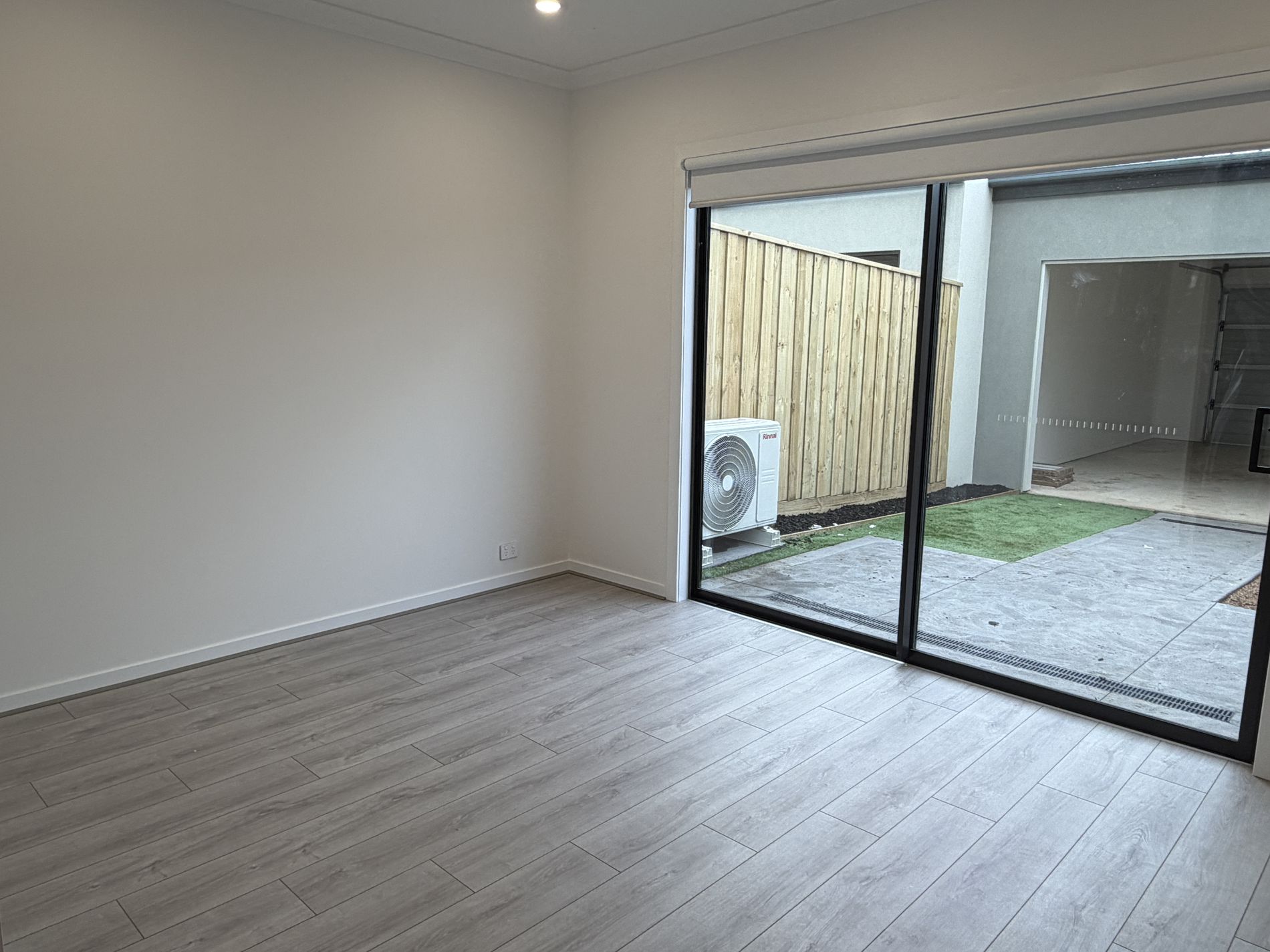 52 Timetable Street, Mambourin