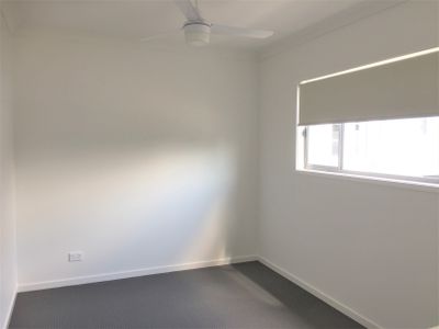 16 / 20 Careel Close, Helensvale