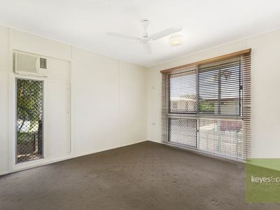 43 Blaxland Crescent, Vincent