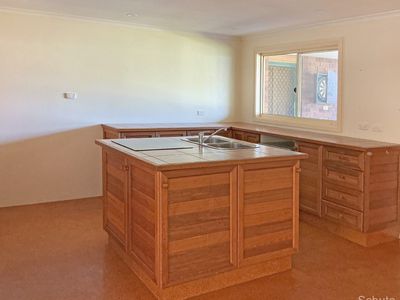 13 Trangie Road, Narromine