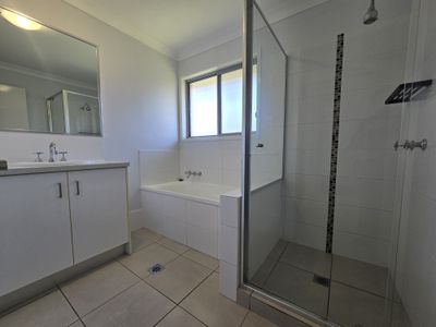 31 Spoonbill Court, Lowood