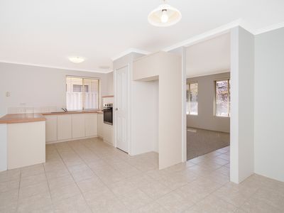 4 / 3 Cottrill Street, Alfred Cove