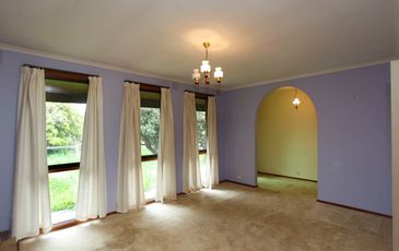 210 O'Neil Road, Beaconsfield