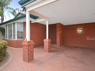 14 Camphora Mews, Helena Valley