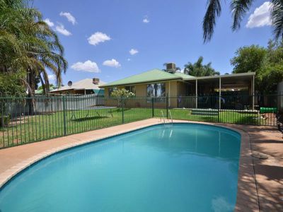 8 Seinor Street, Somerville