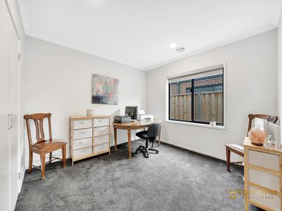 51 Surround Drive, Mambourin