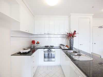 905 / 38 Bank Street, South Melbourne