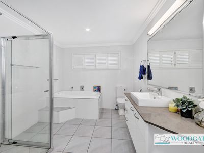 33 Emperor St, Woodgate