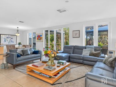 5 Ironbark Court, Hidden Valley