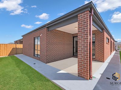 29  Prunus Crescent, Fraser Rise