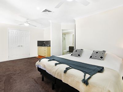 3 Charolais Crescent, Benowa