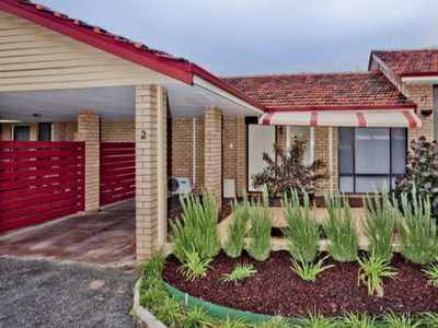 2/215 Royal Street, Yokine