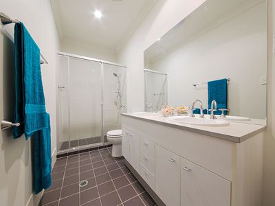 105 Mossvale Drive, Wakerley