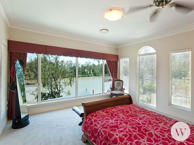 211 Westlake Drive, Westlake