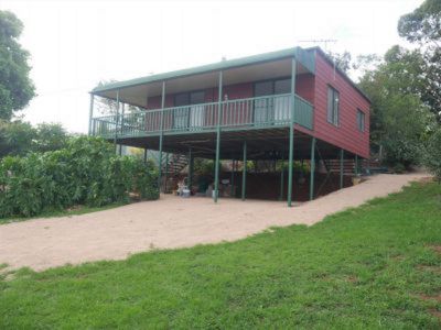 6 Neville Place, Kingaroy