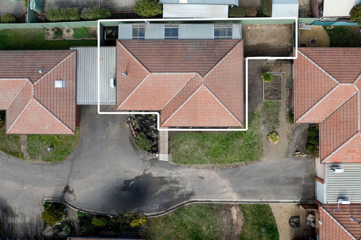 2 / 11 Club Court, Mansfield