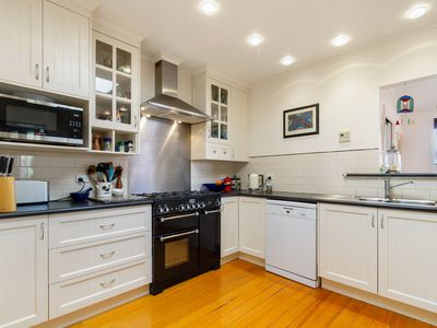 207 Desailly Street, Sale