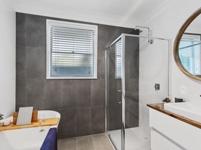 22 MARTINDALE CRESCENT, Seymour