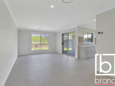 36 Shortland Drive, Aberglasslyn