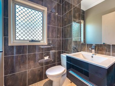25 Costa Del Sol Avenue, Coombabah
