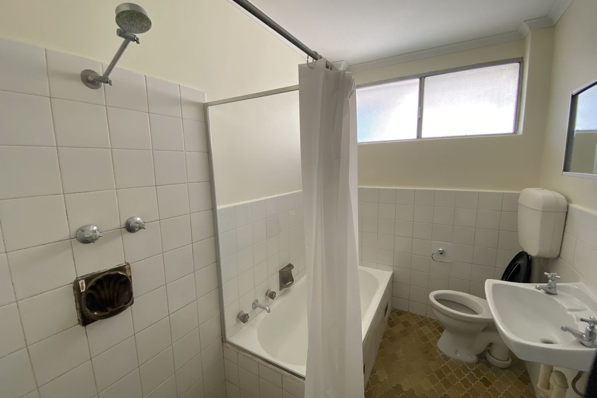 1 / 7 Esther Binks Avenue, Greenacres
