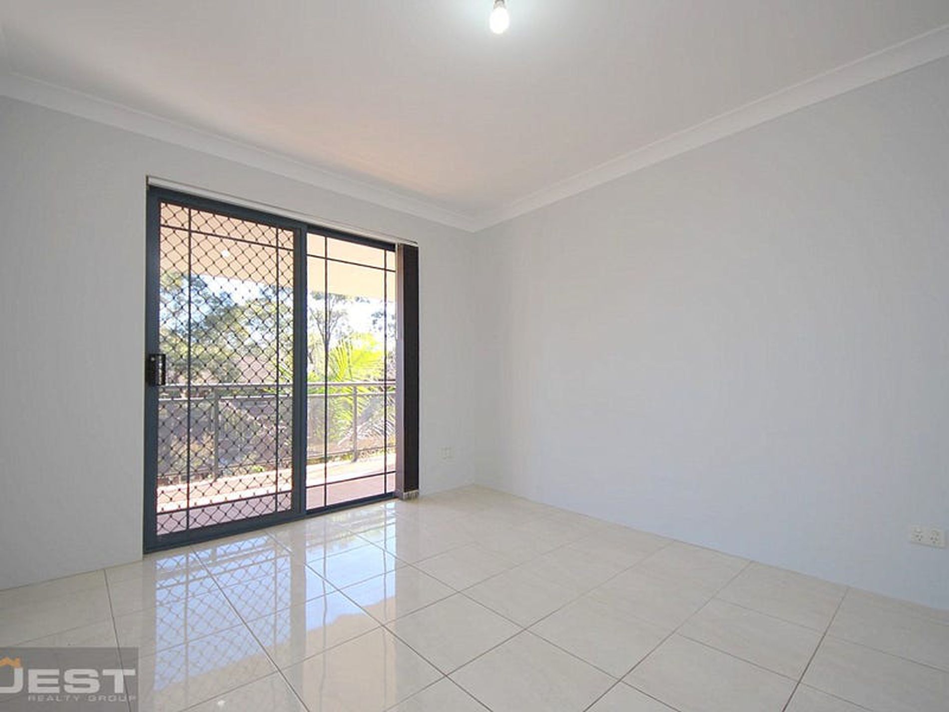 18 / 37-43 Sir Joseph Banks Street, Bankstown