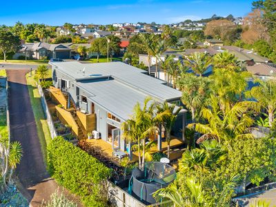 20 Admirals Court Drive, Greenhithe