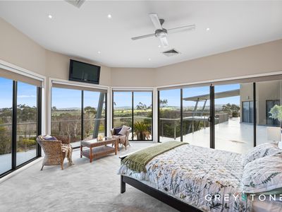 100 Moore Road, Sunbury