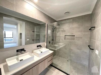 16 Snowbird Road, Winter Valley
