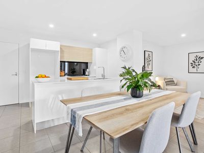 2214 / 1-7 Waterford Court, Bundall