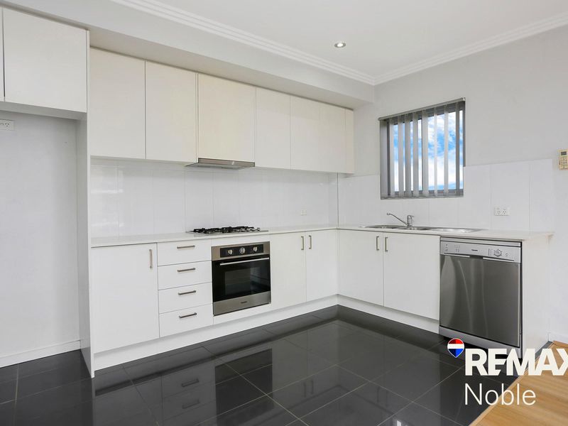 12 / 3 Charles Street, Carlingford