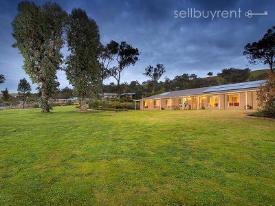 19 LAMBOURN DRIVE, Wodonga