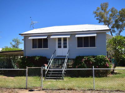 18 Wompoo Road, Longreach