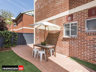 8 / 49-53 Bronte Street, East Perth