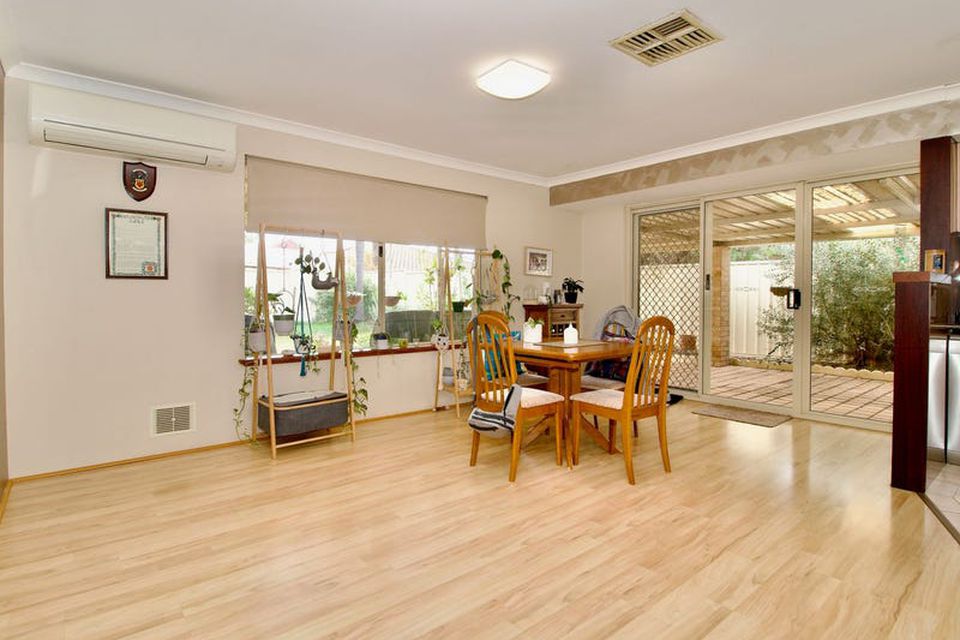 77 Triton Avenue , Waikiki