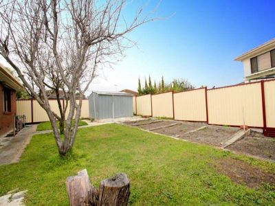 30 Sandalwood Drive, Oakleigh South
