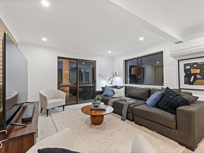 8 Karalee Street, Sunnybank